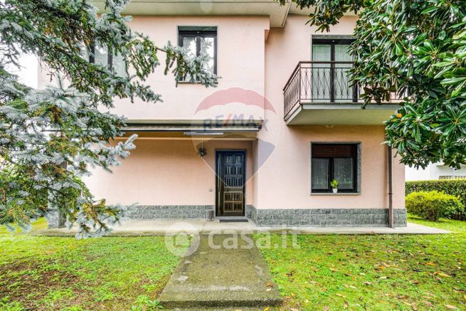 Appartamento in residenziale in Via P. Tibaldi 5