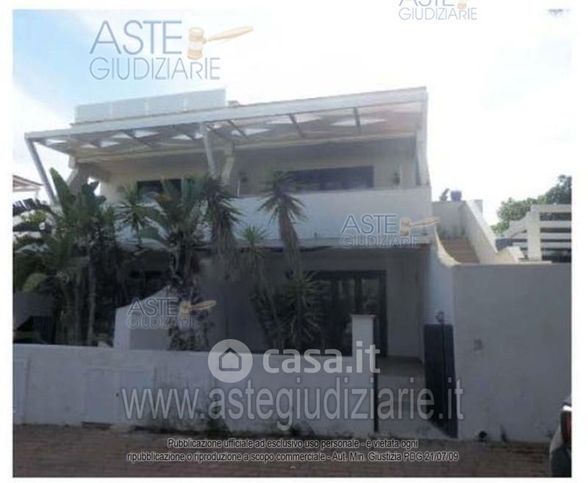 Villetta a schiera in residenziale in Via Anna Frank