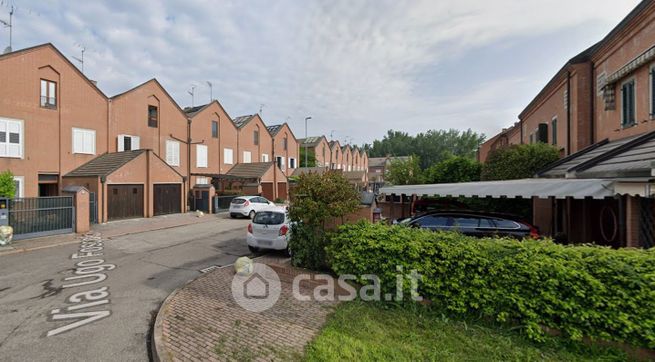 Appartamento in residenziale in Via Ugo Foscolo