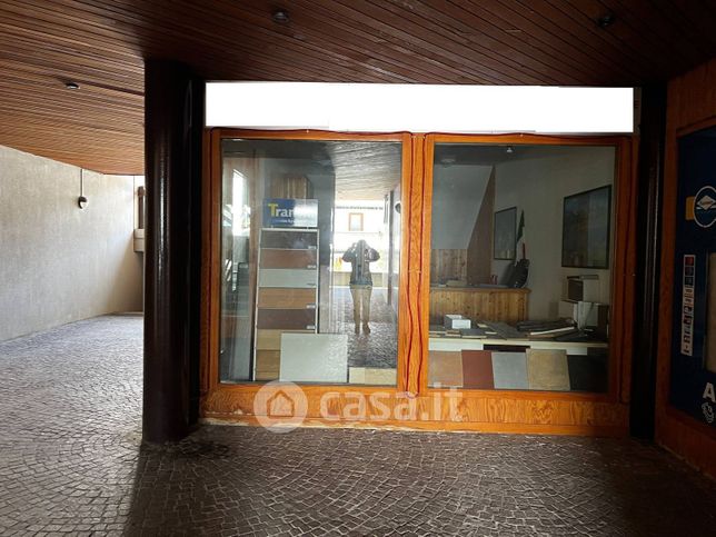 Attivitã /licenza (con o senza mura) in commerciale in Frazione San Sicario Alta
