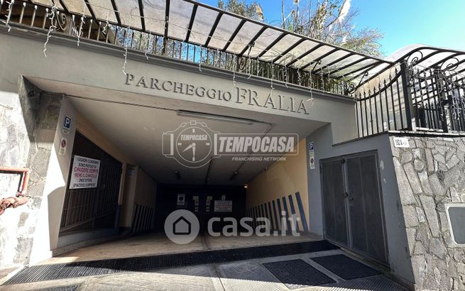 Box/posto auto in residenziale in Via Consalvo