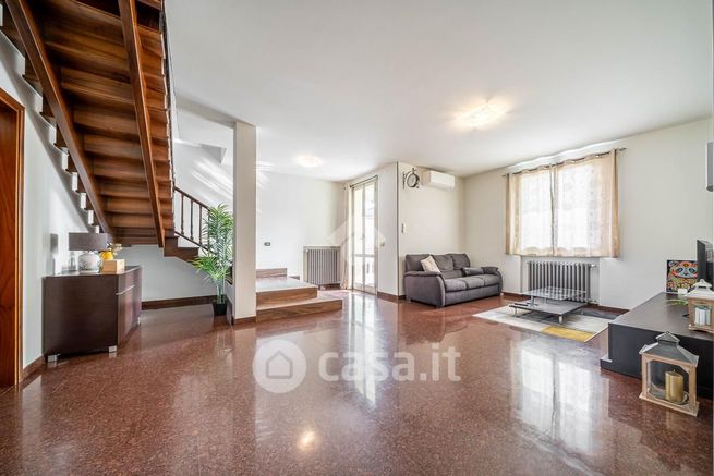 Appartamento in residenziale in Via Roma 9