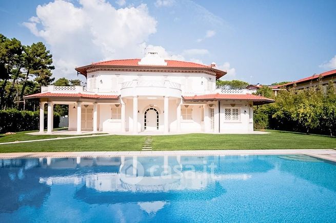 Villa in residenziale in Via Giuseppe Spinetti 55042