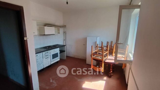 Appartamento in residenziale in Circonvallazione Mare Australe 73
