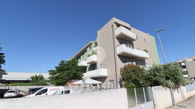 Appartamento in residenziale in Via Amendola 144