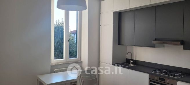 Appartamento in residenziale in Via Varese 90