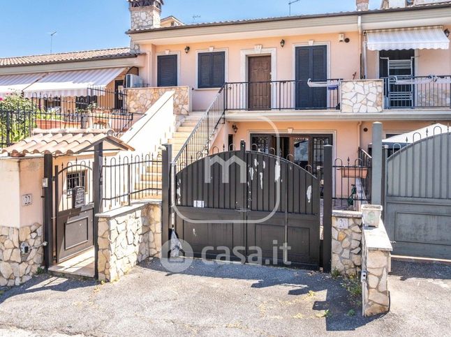 Villetta a schiera in residenziale in Via Tollo
