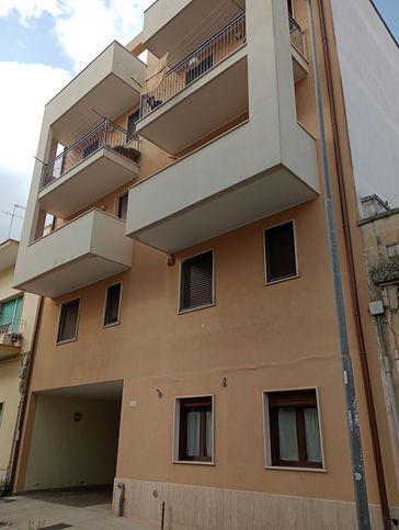 Appartamento in residenziale in Via Leonida Flascassovitti