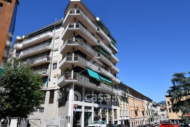 Appartamento in residenziale in Via Milano 162