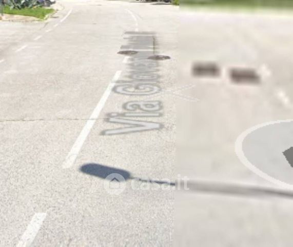 Box/posto auto in residenziale in Via Giovanni Falcone