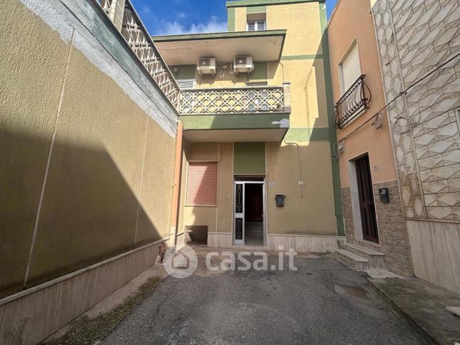 Appartamento in residenziale in Via D. Alighieri 70