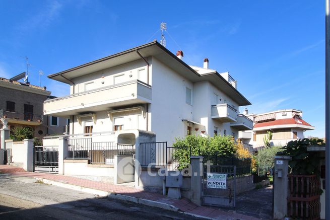 Appartamento in residenziale in Via Bologna 66