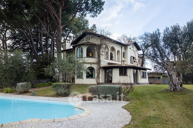 Villa in residenziale in Via delle Barozze