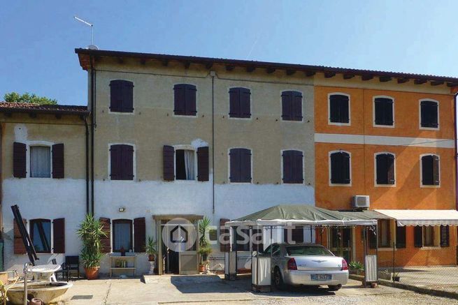 Appartamento in residenziale in Via Luisello 13