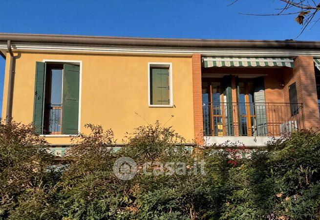 Appartamento in residenziale in Via Lago del Mis 3