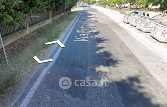 Ufficio in commerciale in Via Petrosa