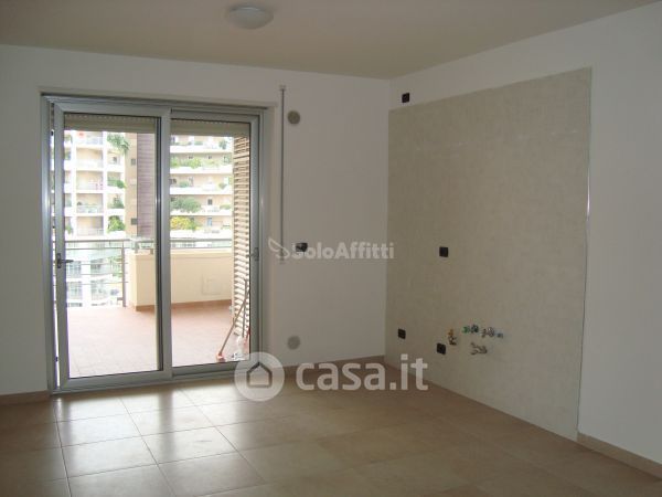 Appartamento in residenziale in Via Enrico Pappacena 22