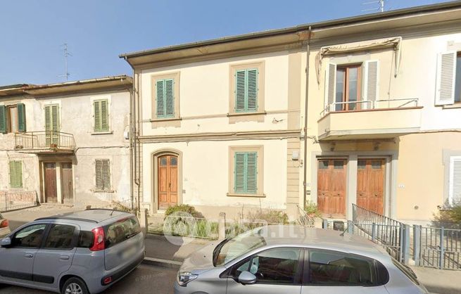 Appartamento in residenziale in Via Lucchese 38