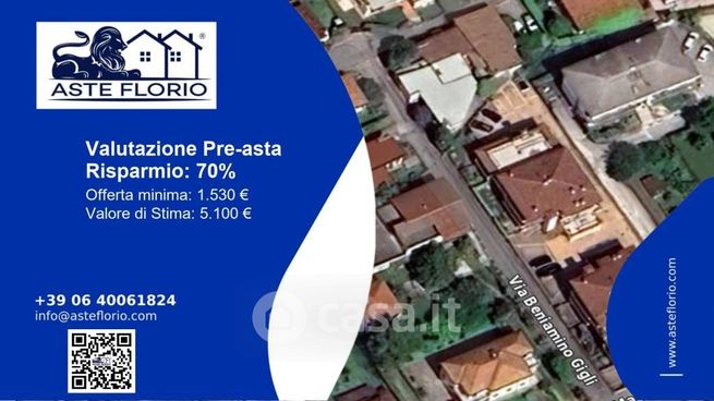 Box/posto auto in residenziale in Via Beniamino Gigli
