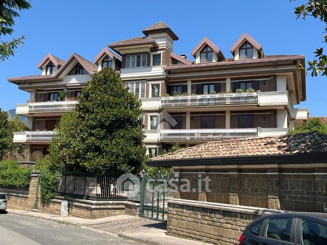 Appartamento in residenziale in Via Augusto Guerriero 36