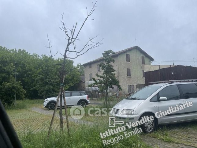 Casa indipendente in residenziale in Via Dinazzano 41