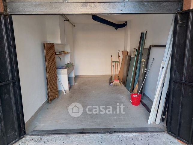 Garage/posto auto in residenziale in Corso Europa 45