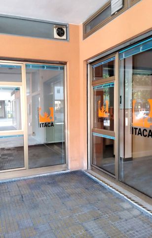 Ufficio in commerciale in Piazza Alcide de Gasperi 8