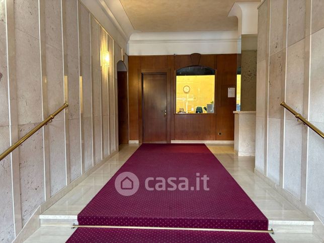 Ufficio in commerciale in Via Martiri della Libertà 2