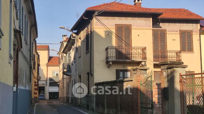 Casa indipendente in residenziale in Via N. S. della Scala 11