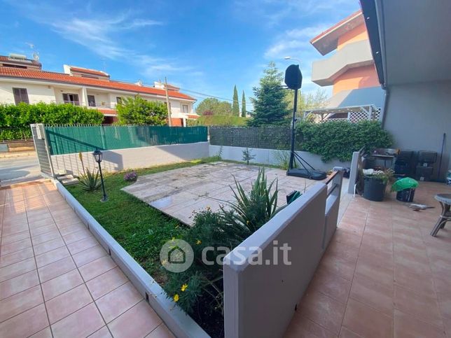 Villetta a schiera in residenziale in Via Turi