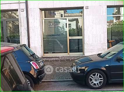 Ufficio in commerciale in Viale Caduti 30