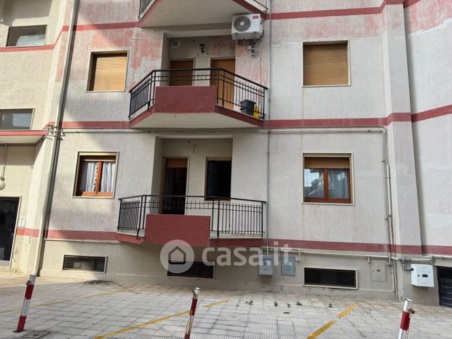 Appartamento in residenziale in Via E. Vanoni