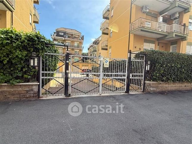 Box/posto auto in residenziale in Via Capo Palinuro