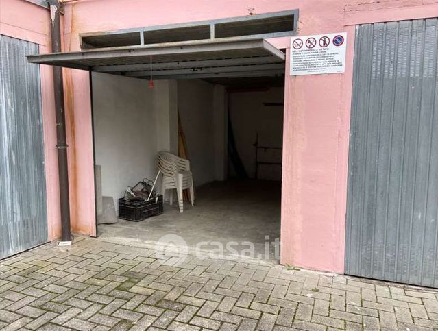 Box/posto auto in residenziale in Via dei Gelsi