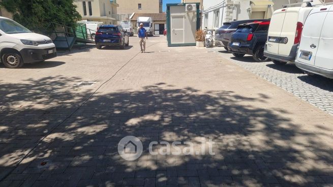 Box/posto auto in residenziale in Via delle Panche 34