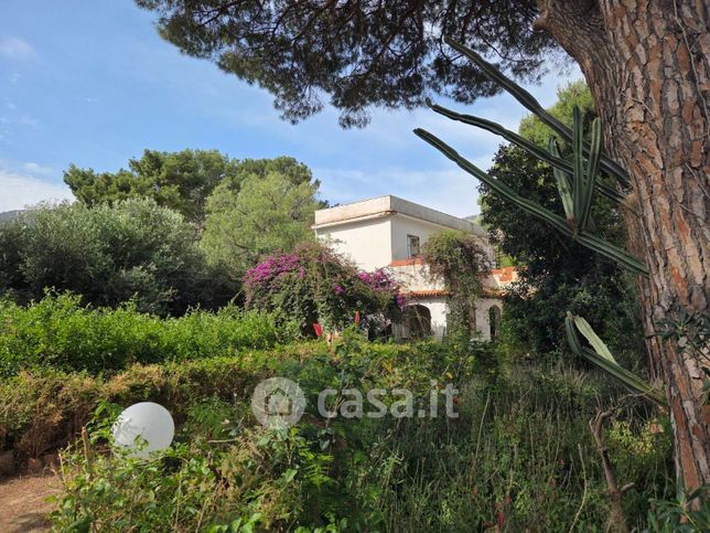 Villa in residenziale in Via Tritone