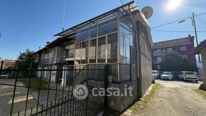 Casa indipendente in residenziale in Via A. Volta 9