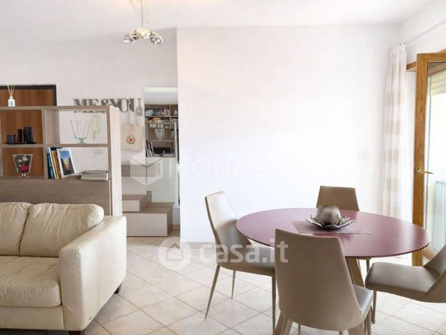 Appartamento in residenziale in Via Mariani 12