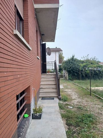 Appartamento in residenziale in Via Monte Bianco 12