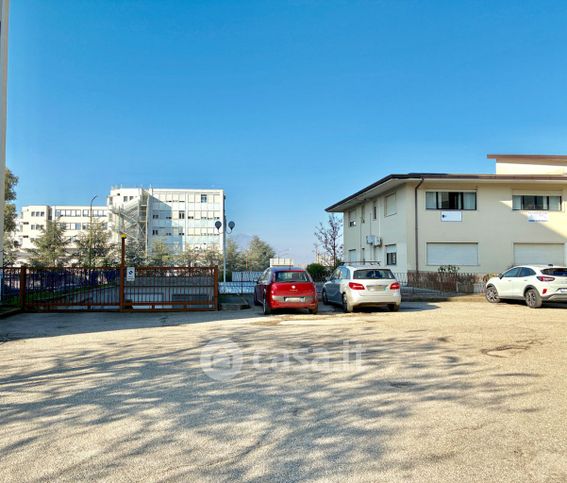 Box/posto auto in residenziale in Via Carlo Goldoni