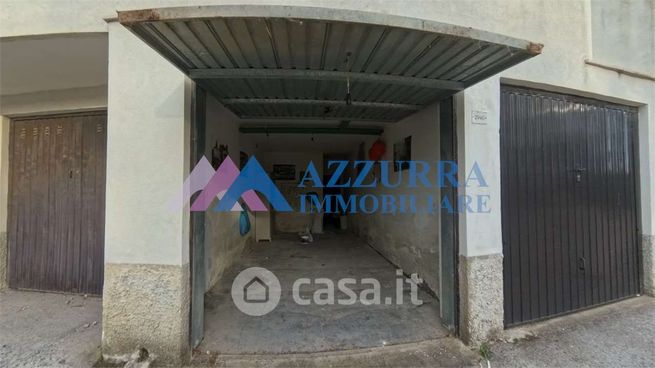 Box/posto auto in residenziale in 