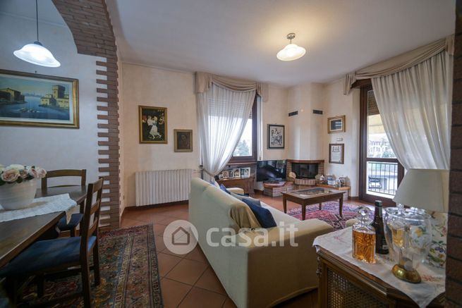 Attico/mansarda in residenziale in Via Aquileia 15
