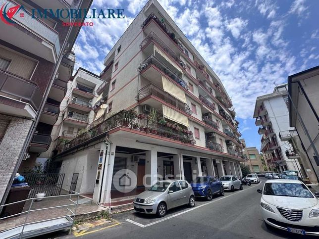 Ufficio in commerciale in Via Fra Giacomo da Soverato