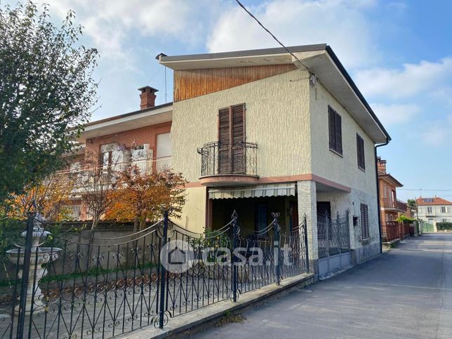 Casa indipendente in residenziale in Via Andrea Piumatti