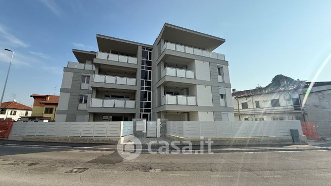 Appartamento in residenziale in Via Piave 26