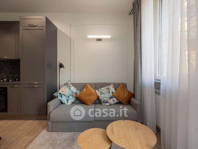 Appartamento in residenziale in Via Casella 26