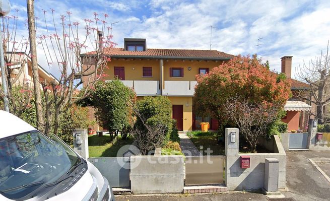 Villetta a schiera in residenziale in Via Domenico Scolari 48 A