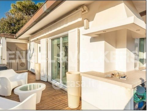 Villa in residenziale in Via Pietra Ligure