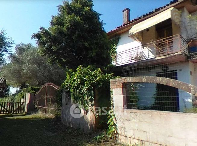 Appartamento in residenziale in Via Bastie 136