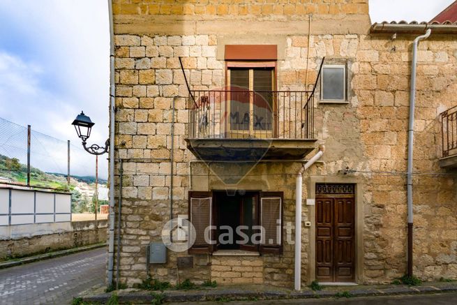 Casa indipendente in residenziale in Via Giachini 45